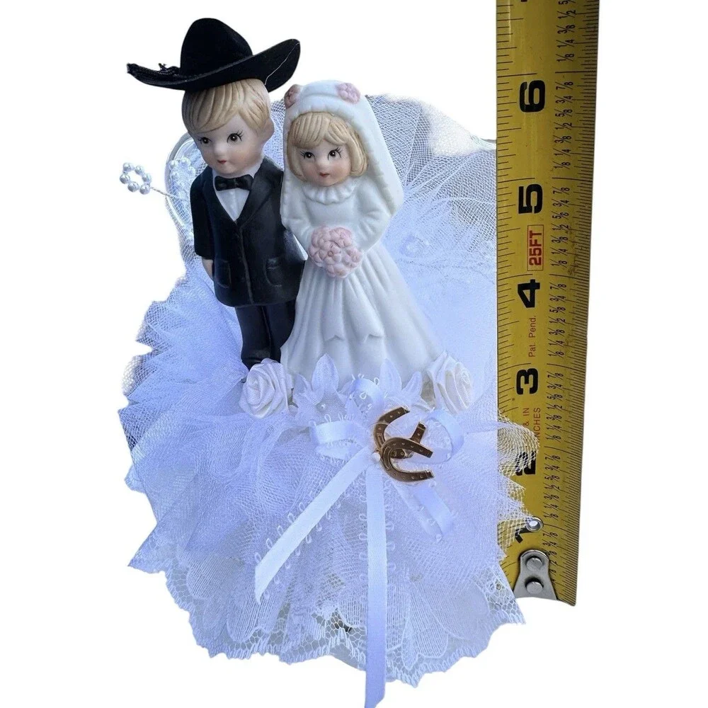 Country Western COWBOY COWGIRL Wedding Cake Topper Porcelain -storage case COLTS